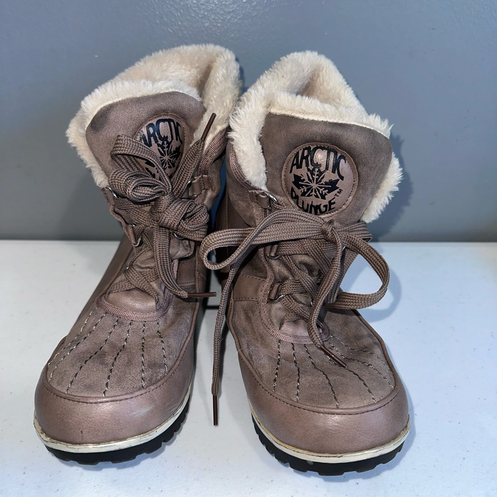 Women's Winter Boots - Tan